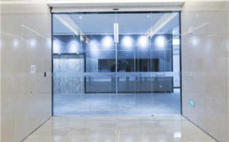 玻璃自动麻豆蜜桃69无码专区在线