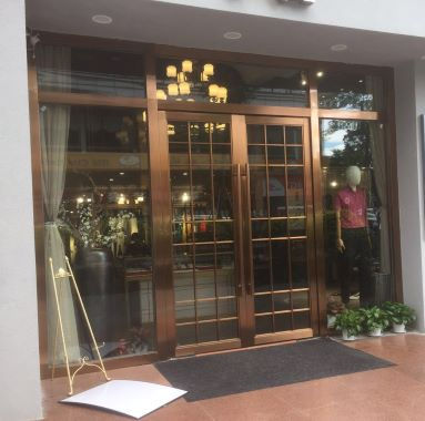 大堂玻璃麻豆爱爱视频