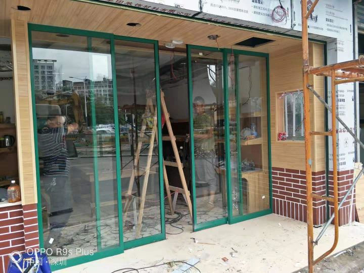 水果店玻璃自动麻豆蜜桃69无码专区在线