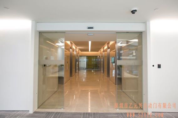 推拉麻豆爱爱视频