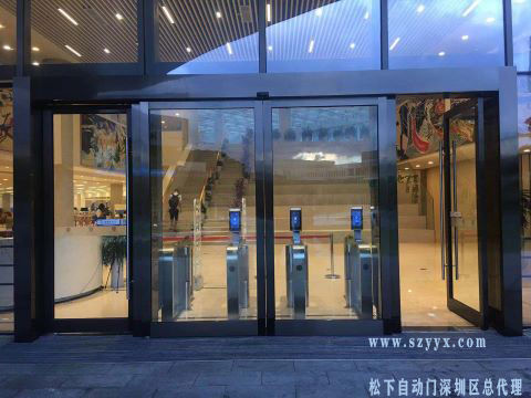 有框玻璃麻豆爱爱视频