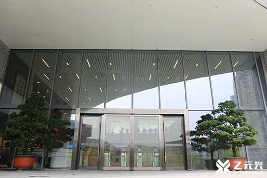 钢化玻璃麻豆爱爱视频图片